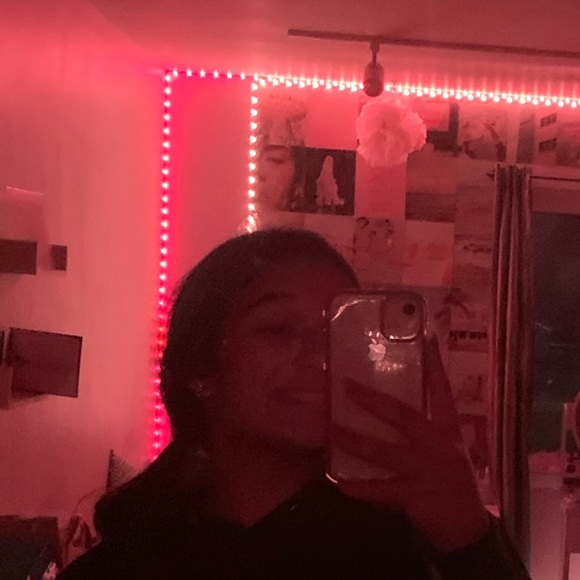 ellybellyhooks